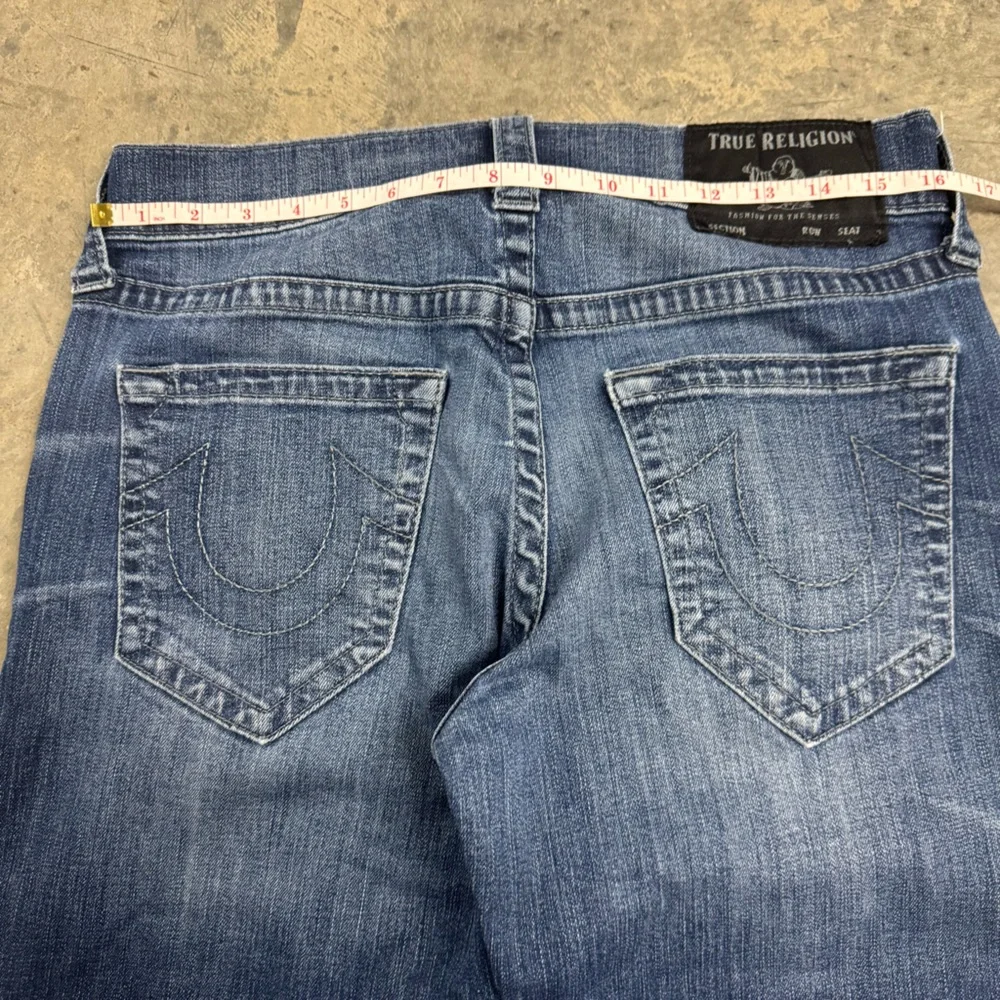 True Religion Men's Geno Straight Slim Blue Jeans Size 32 Classic Y2k Streetwear